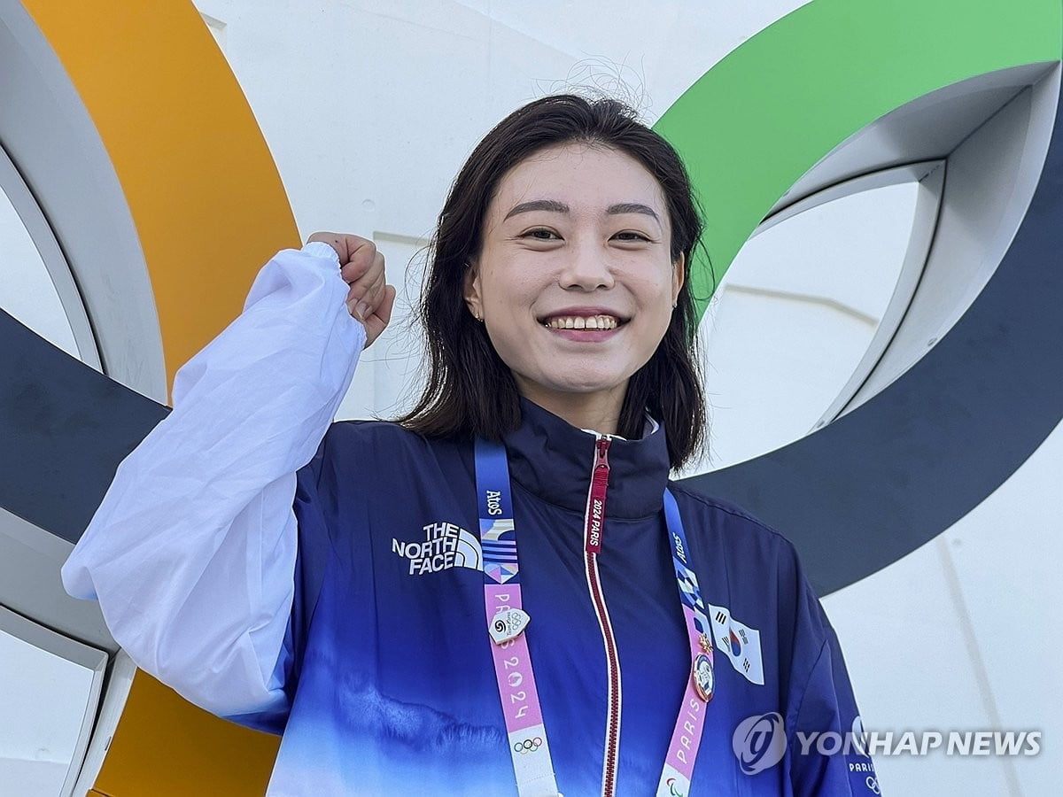 阿莫林：为自己去执教曼联的决定道歉 新来的教练会把葡体带到更高位置