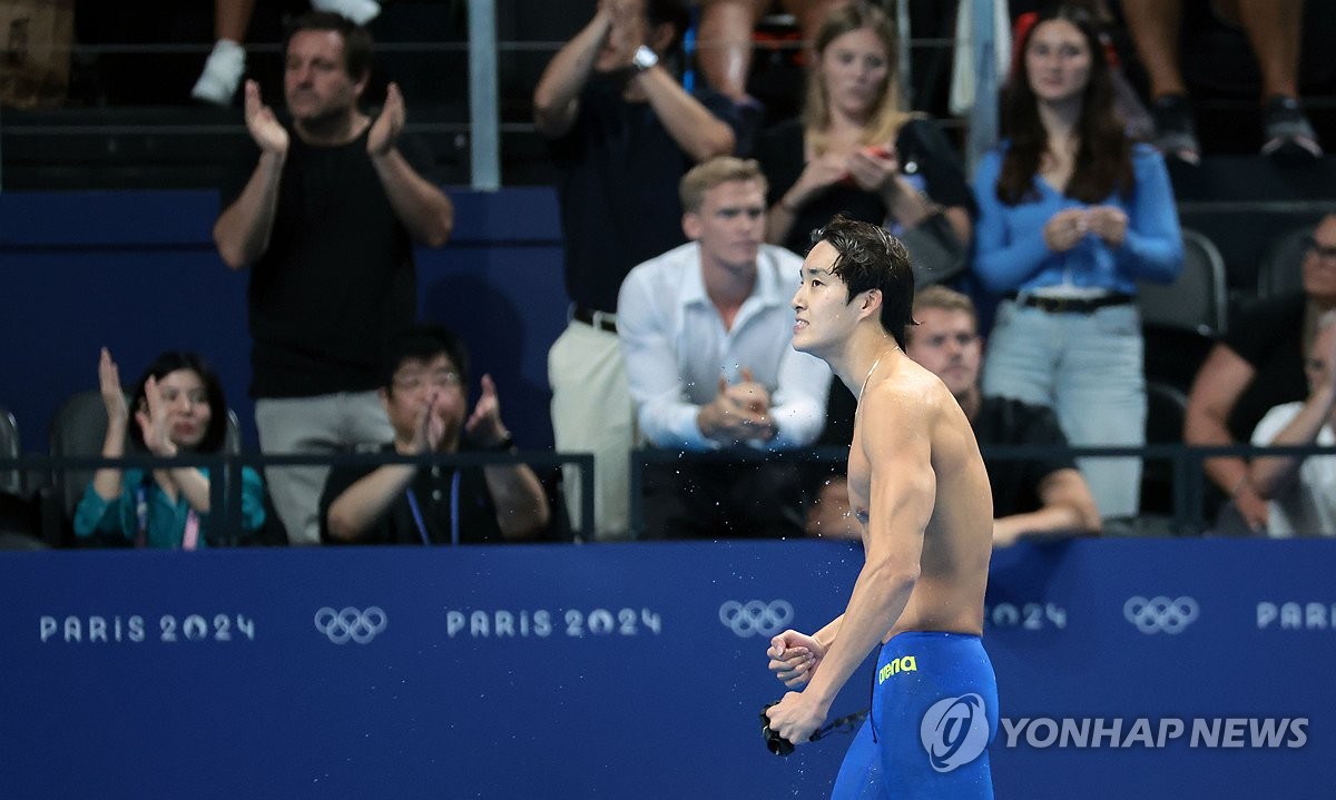 ⚽欧冠战报：科纳特、范戴克破门 索博斯洛伊锁定胜局 利物浦客场3-1逆转AC米兰