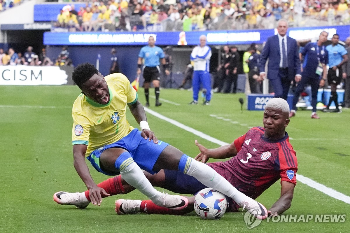 ⚽英超战报：恩昆库&马杜埃凯传射建功，桑乔献首球，切尔西5-1十人南安普顿