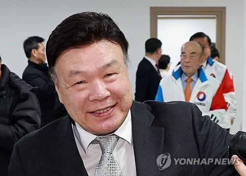 巴萨125周年篮球足球皆失利，龙赛罗嘲讽：庆典还将继续