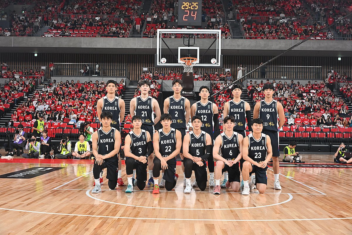 这个沙欣都不配给国足当主教练