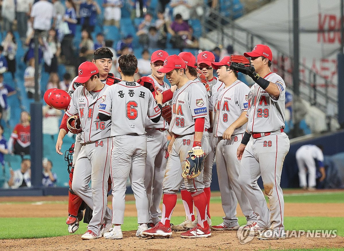 CBA季前赛半场：曾凌铉11分 北京48-29领先福建