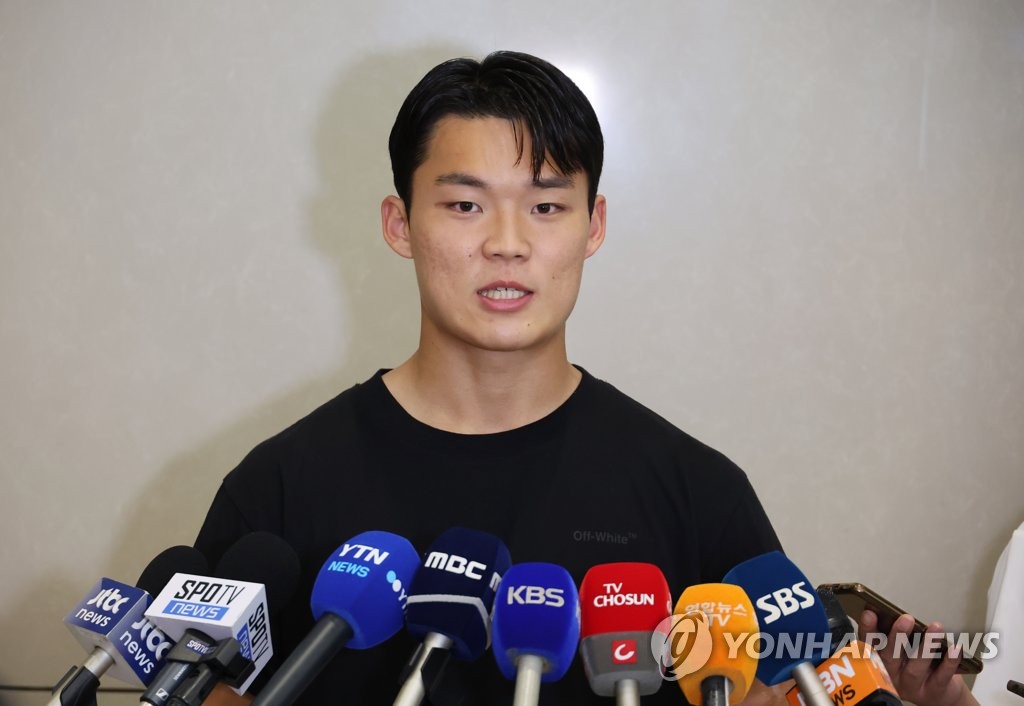 曼联近年清掉的6份大额周薪合同：C罗51万镑 桑乔35万镑