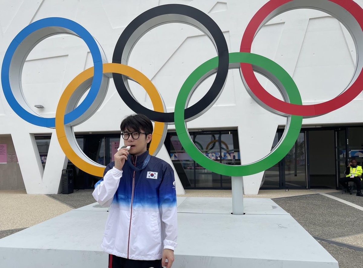 西甲半场：劳尔·加西亚世界波破门 巴列卡诺0-1奥萨苏纳